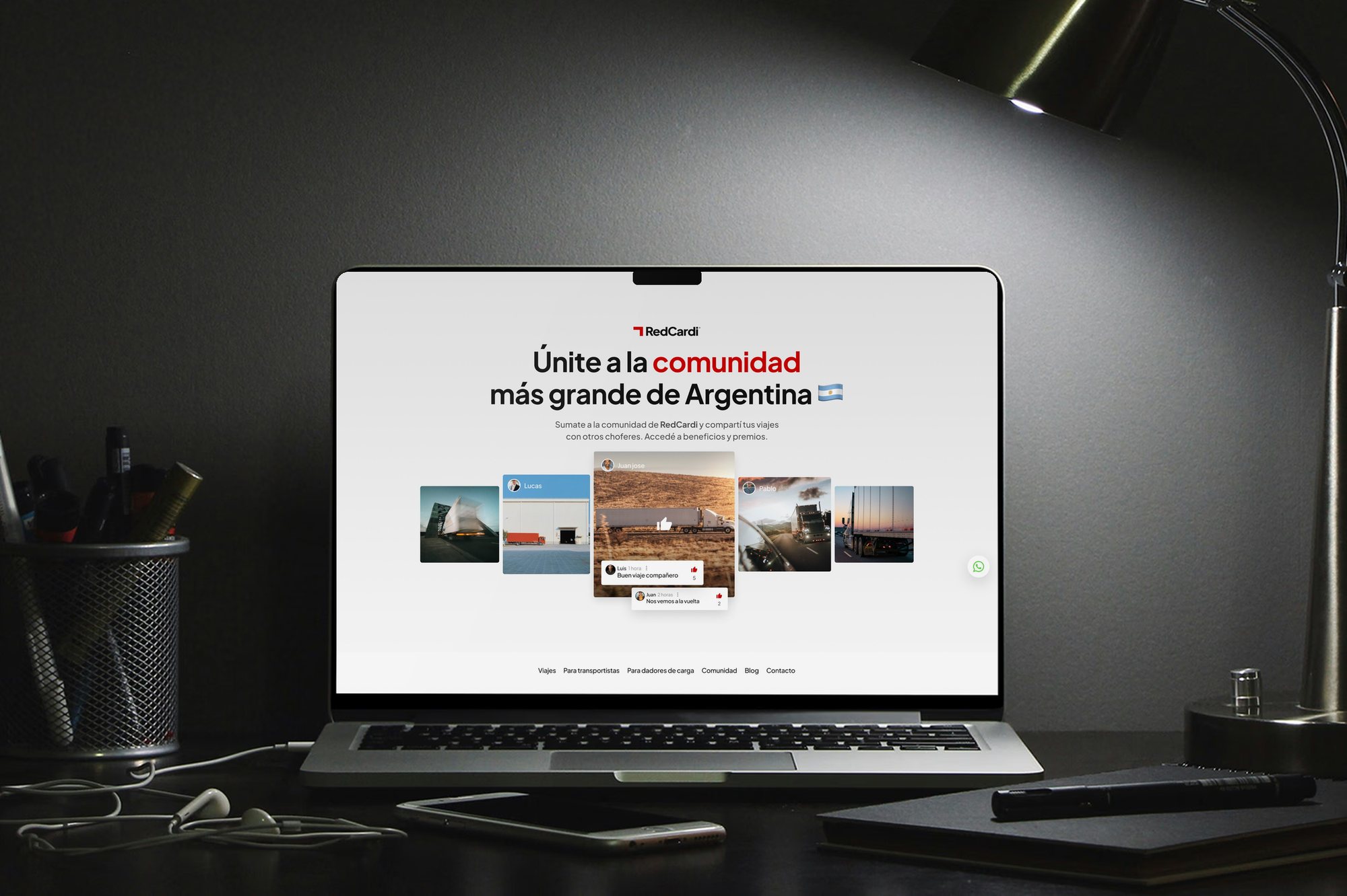 Sitio web de RedCardi en una laptop
